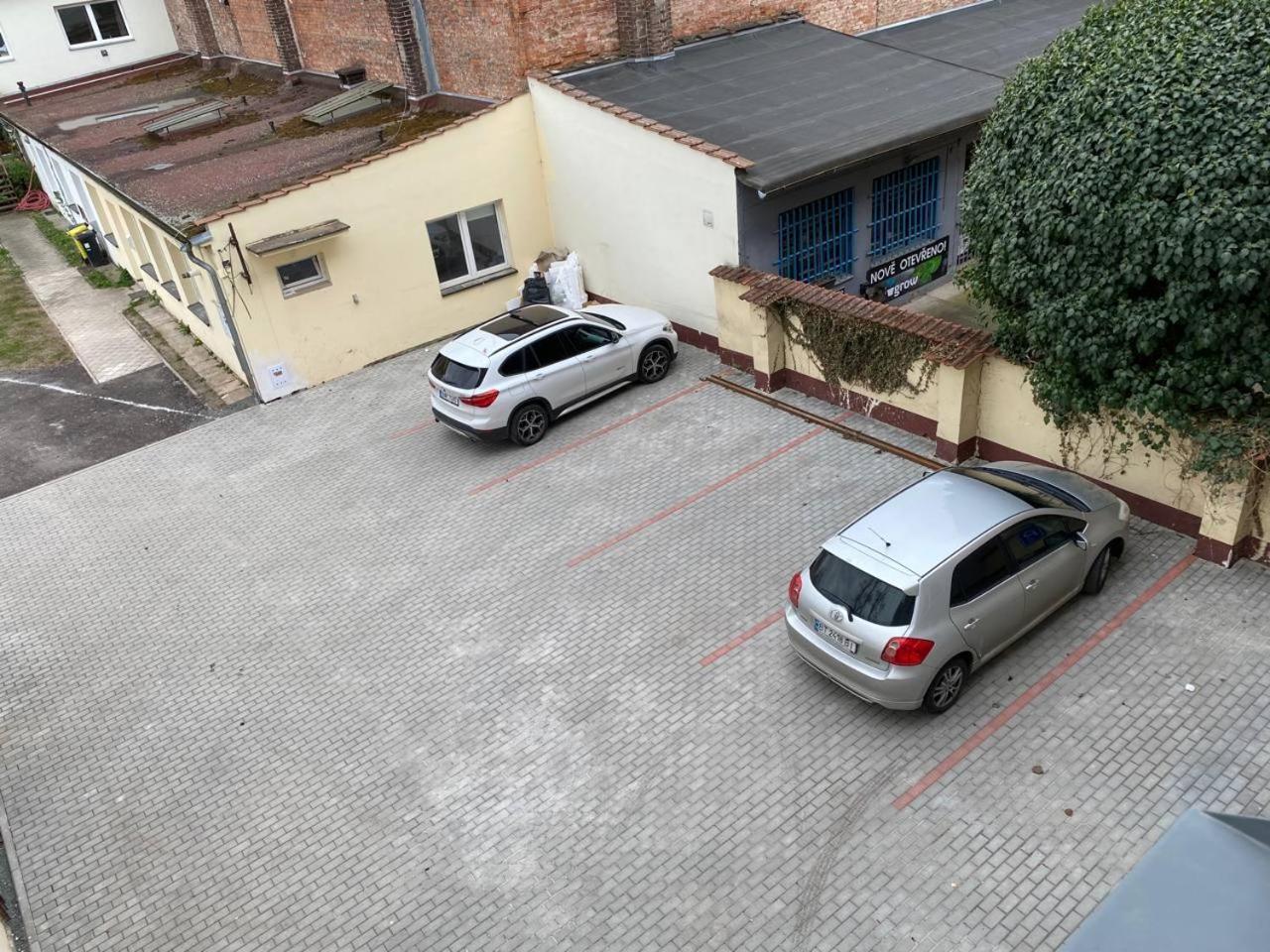 Perla Hradce 202 Apartment Hradec Králové Exterior foto