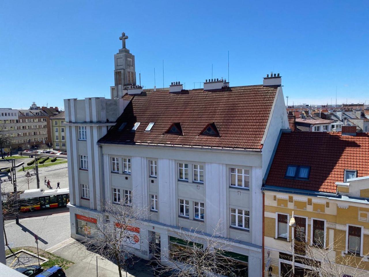 Perla Hradce 202 Apartment Hradec Králové Exterior foto