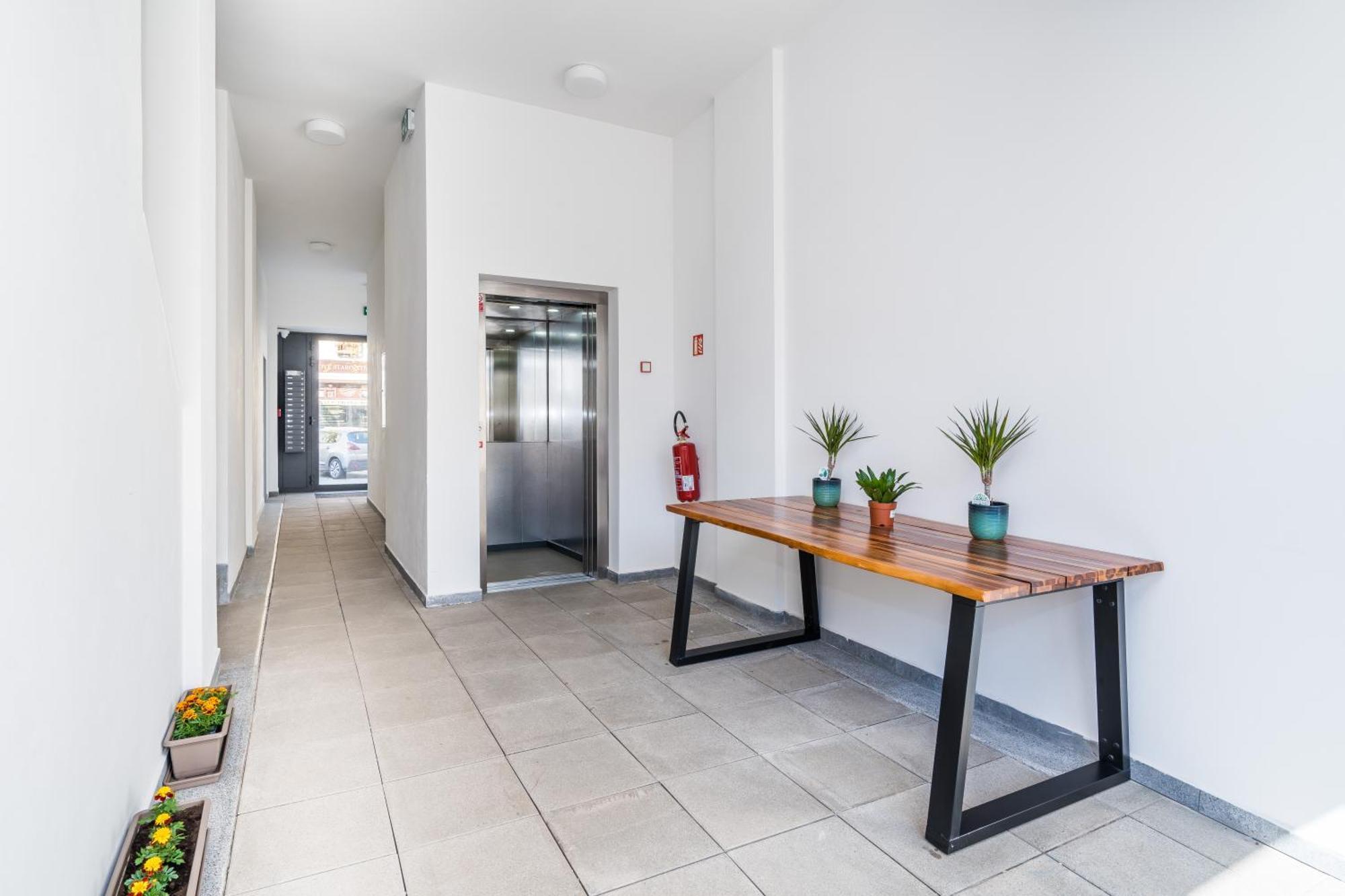 Perla Hradce 202 Apartment Hradec Králové Exterior foto