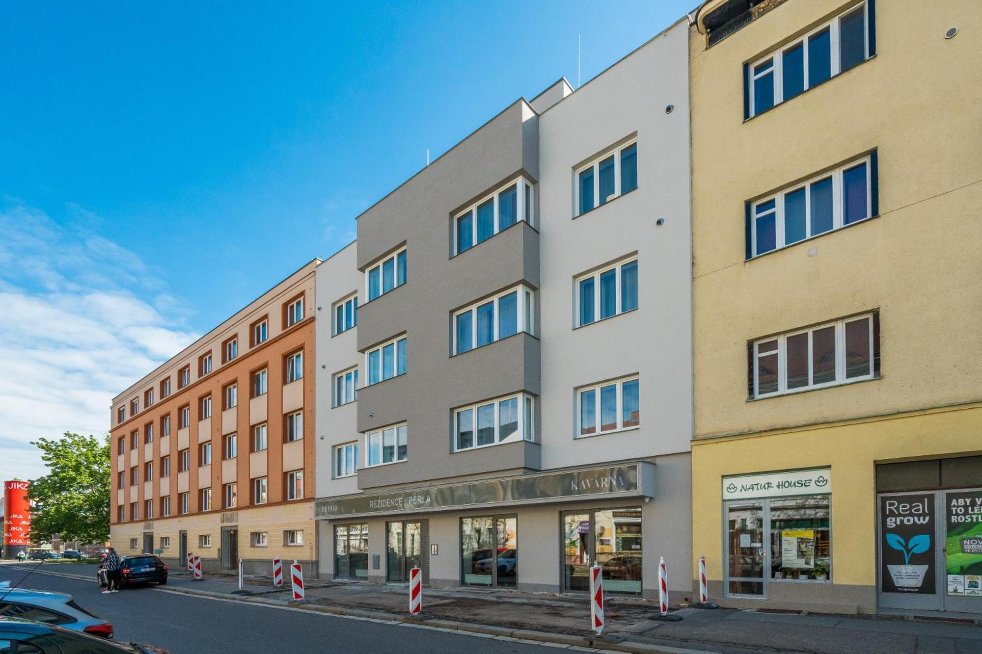 Perla Hradce 202 Apartment Hradec Králové Exterior foto