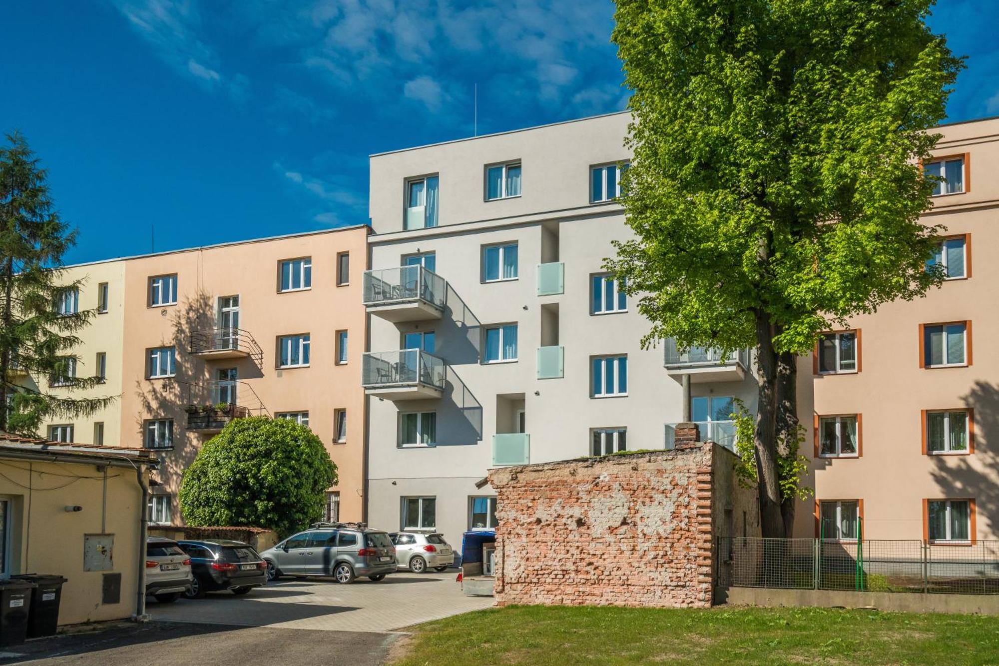 Perla Hradce 202 Apartment Hradec Králové Exterior foto