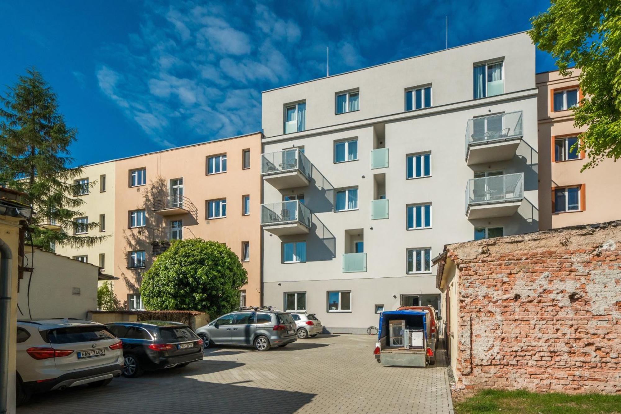 Perla Hradce 202 Apartment Hradec Králové Exterior foto