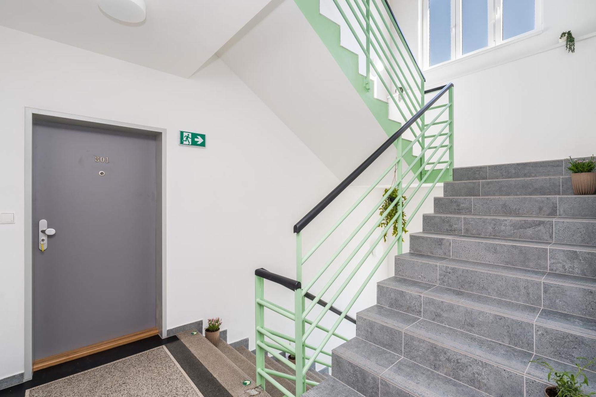 Perla Hradce 202 Apartment Hradec Králové Exterior foto